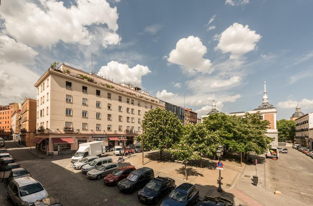 Apartamentos Madrid Xxxiii - Alojamiento De Temporada Екстер'єр фото